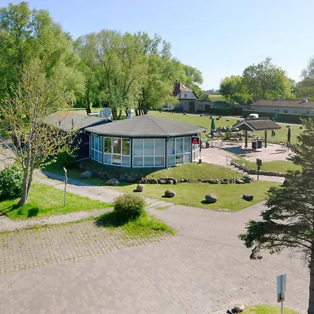 Am Gutspark Drankse Strandhafer Dranske