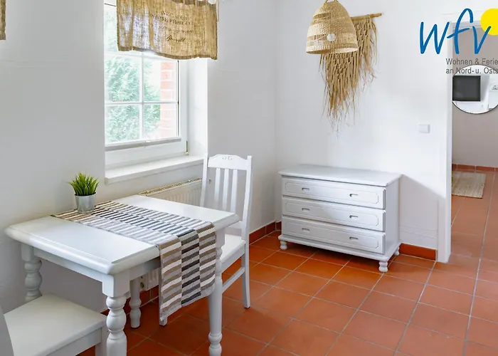 Am Gutspark Drankse Strandhafer Dranske